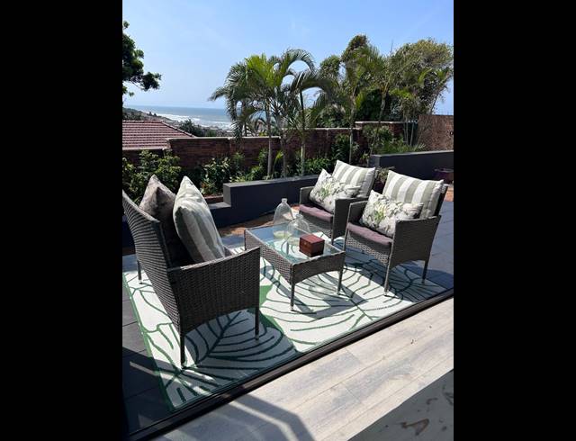 9 BEDROOM HOUSE FOR SALE IN BLUFF
